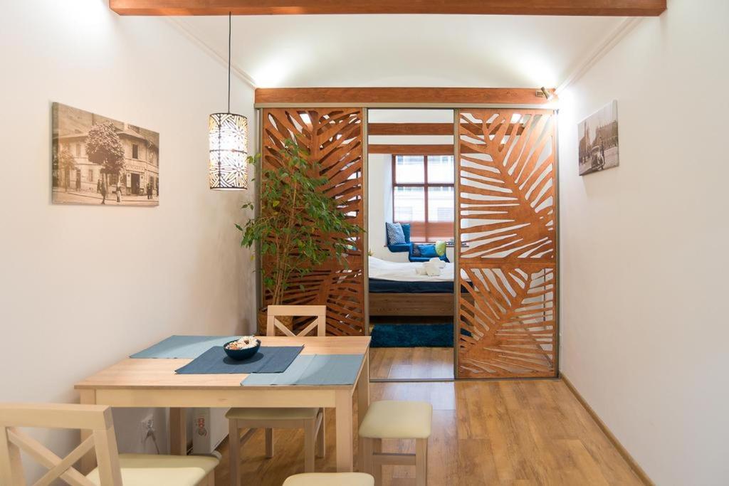 Cozy Studio On Wielopole Street. Cracovia Exterior foto